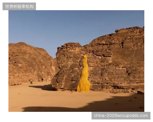 西班牙需警惕沙特阿拉伯的防守反击，罗德里的位置感至关重要。